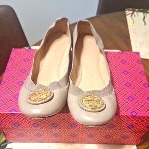 Tory Burch Women's Gray Ballet Flats